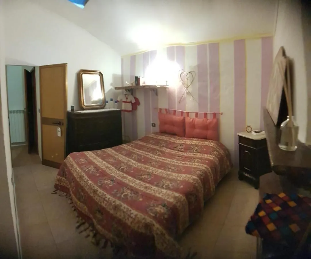 La Casa Di Pasquino Guest House Lama  Italy